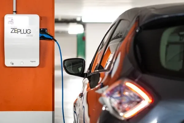 Voitures électriques : l'objectif "100.000 bornes" devrait être atteint bientôt