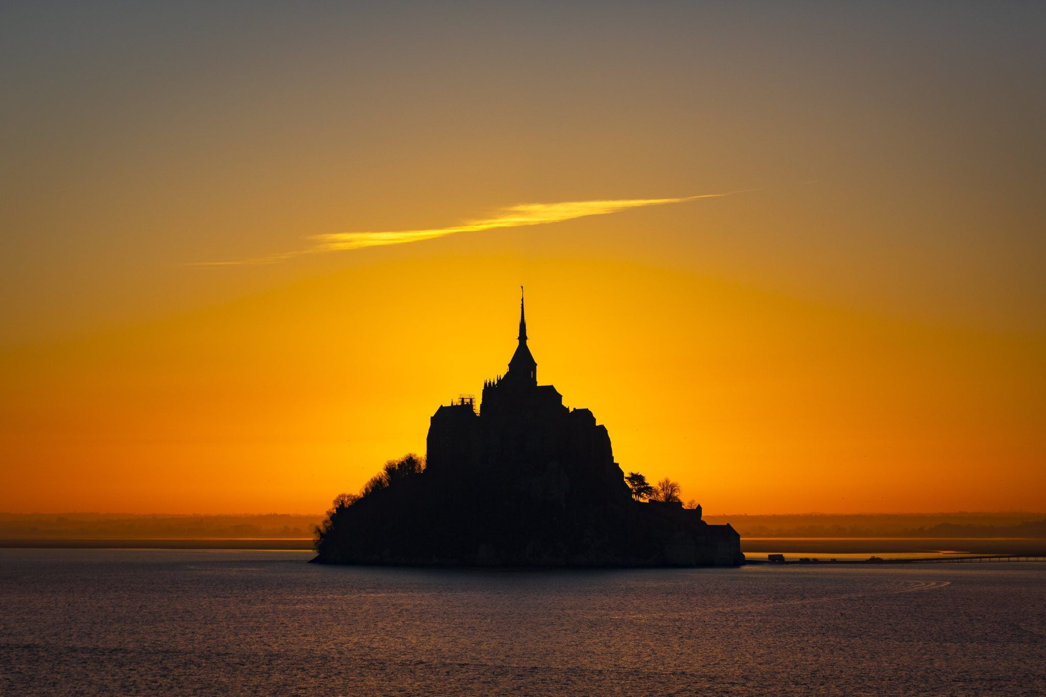 L’EPN du Mont Saint-Michel se lance dans le verdissement  de sa flotte dédiée aux visiteurs