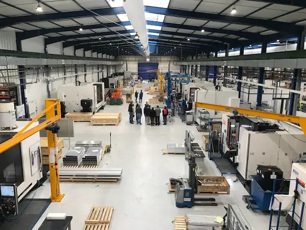 Calip Group confirme le succès de l’acquisition de MEFIC, entreprise de peinture  industrielle reprise en octobre 2024.